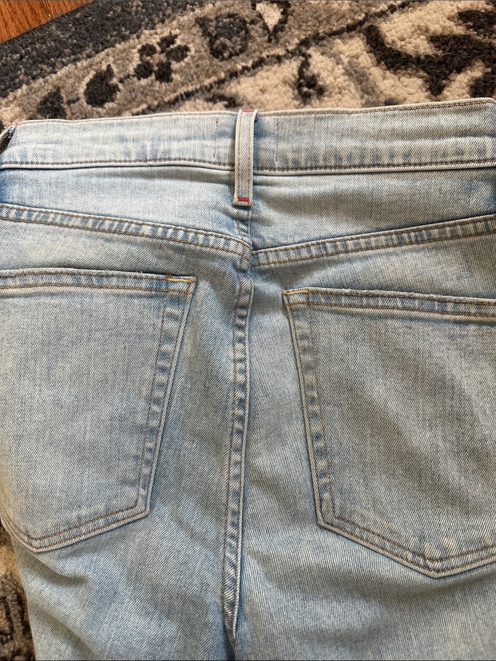Alice + Olivia Light Blue Straight-Leg Jeans size 24 “You Look Stunning!” - Picture 4 of 6